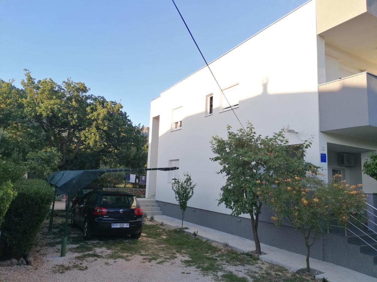 Apartments Lota Starigrad Paklenica Buitenkant foto